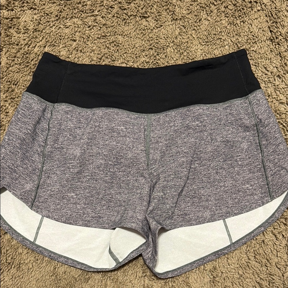 Lululemon gray mid rise sped up short 4” inseam